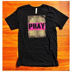 Graphic Tee, size M, NEW WITH TAGS